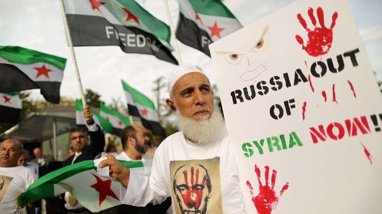 Protestos contra a interven&ccedil;&atilde;o militar russa na S&iacute;ria aconteceram no mundo todo