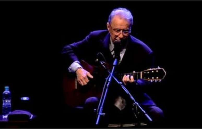 Jo&atilde;o Gilberto foi descrito por Caymmi como um "sujeito calado" que cantava "demais" | Imagem: Reprodu&ccedil;&atilde;o