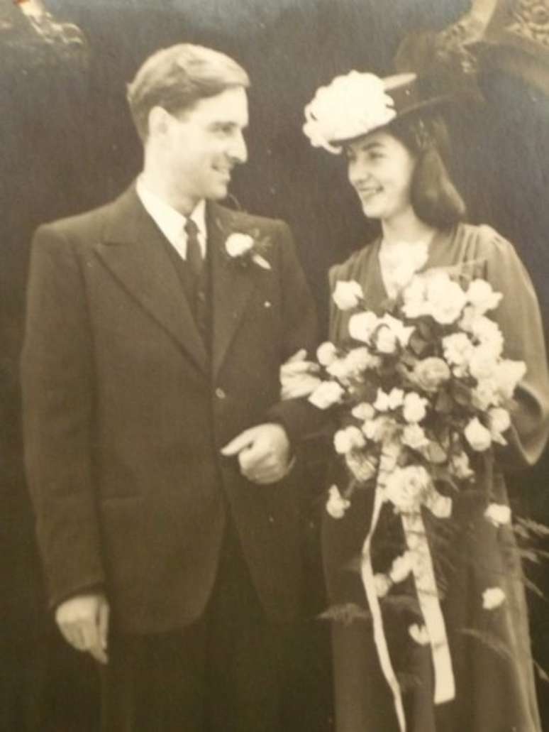 Hallawell se casou em Londres com belga Julienne, que conheceu na BBC | Foto: Arquivo Pessoal