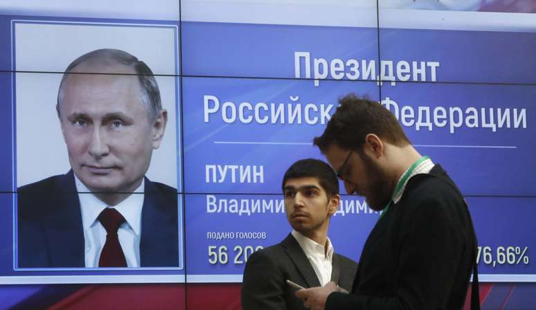 Putin é reeleito na Rússia com recorde de 76% dos votos