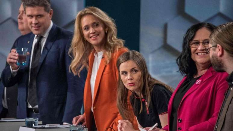 Candidatos participam de um debate televisivo antes das elei&ccedil;&otilde;es parlamentares em 2017 em Reykjavik
