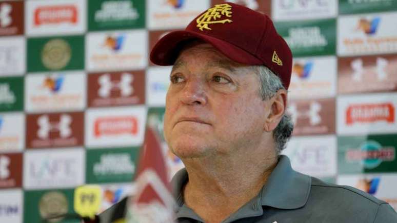 Abel demonstra insatisfação pela mudança do jogo para quinta-feira (Foto: Lucas Merçon/Fluminense)