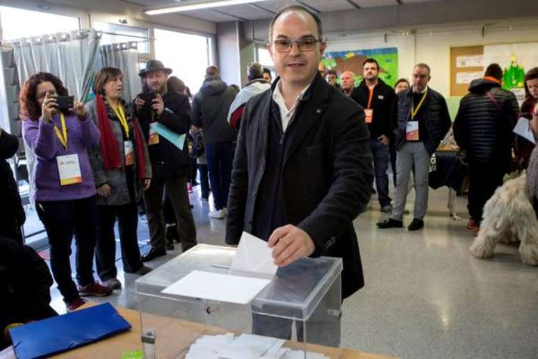 'Racha' impede posse de novo presidente da Catalunha