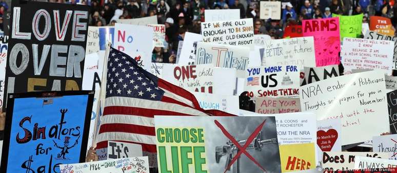 Estudantes lideram marcha contra as armas em Washington