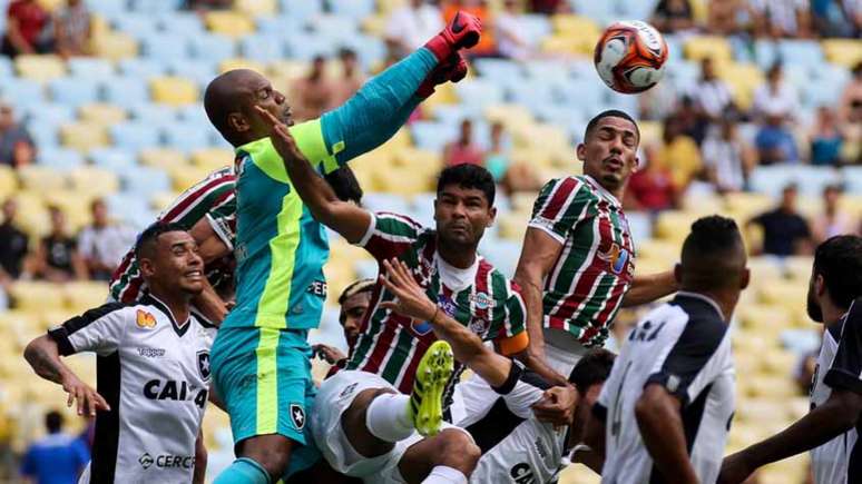 Pela Taça Guanabara, Botafogo e Fluminense ficaram no 0 a 0 (Foto: LUCAS MERÇON/FLUMINENSE F.C.)