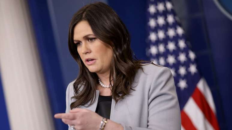 A porta-voz da Casa Branca, Sarah Sanders, disse que o presidente americano nega todas as afirmações de Daniels