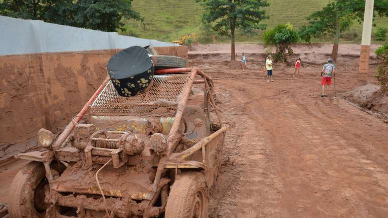 Barra Longa foi a &uacute;nica &aacute;rea urbana invadida pela lama de rejeito