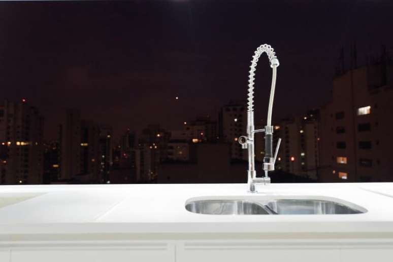 10. Os modelos extra&iacute;veis permitem extrair o cano do corpo da torneira. Projeto de Rafael Guimar&atilde;es