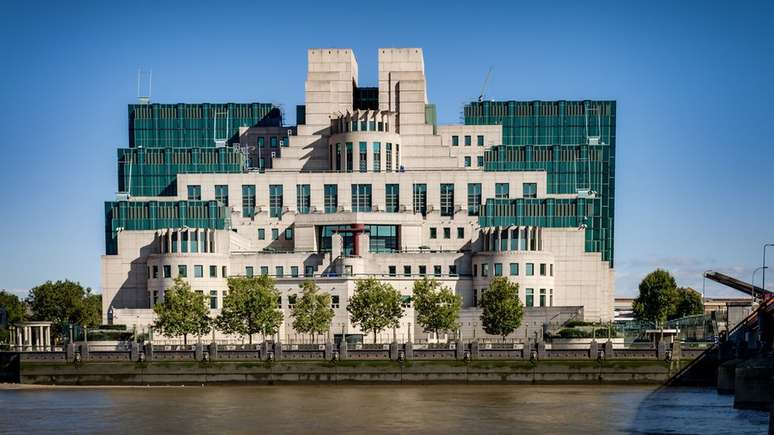 Os russos acusam o serviço secreto britânico, o MI6 (foto), de ter pago US$ 100 mil a Sergei Skripal por informações