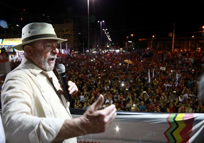 Ex-presidente Luiz In&aacute;cio Lula da Silva discursa em S&atilde;o Leopoldo
23/03/2018 REUTERS/Diego Vara