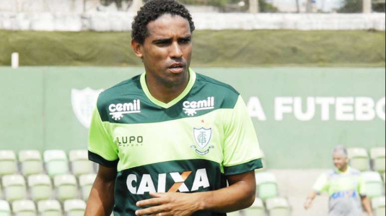 Coelho procura capitão alviverde para estender contrato (Foto: Divulgação / América-MG)