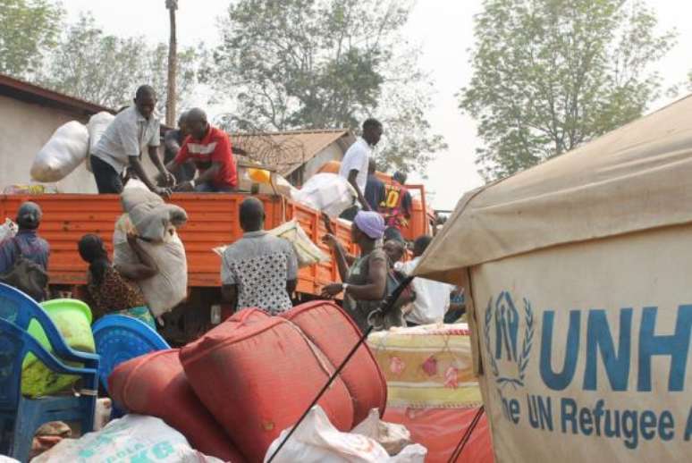 Refugiados da República Democrática do Congo chegam a Lóvua, no norte de Angola 