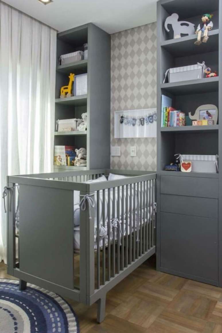 11. Dentre as cores para quarto de bebê unissex, o cinza é uma das mais queridas. Projeto de Triplex Arquitura