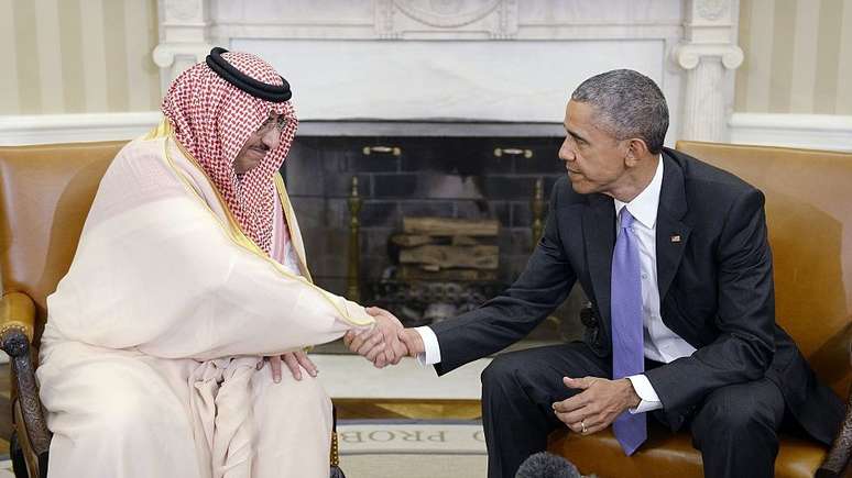 O ex-presidente americano Barack Obama chegou a vetar a lei que permitia aos familiares das vítimas do 11 de setembro processarem a Arábia Saudita