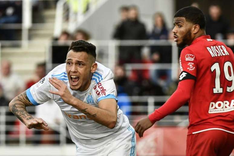 Ocampos marcou aos 43 minutos do segundo tempo (Foto: Jeff Pachoud / AFP)