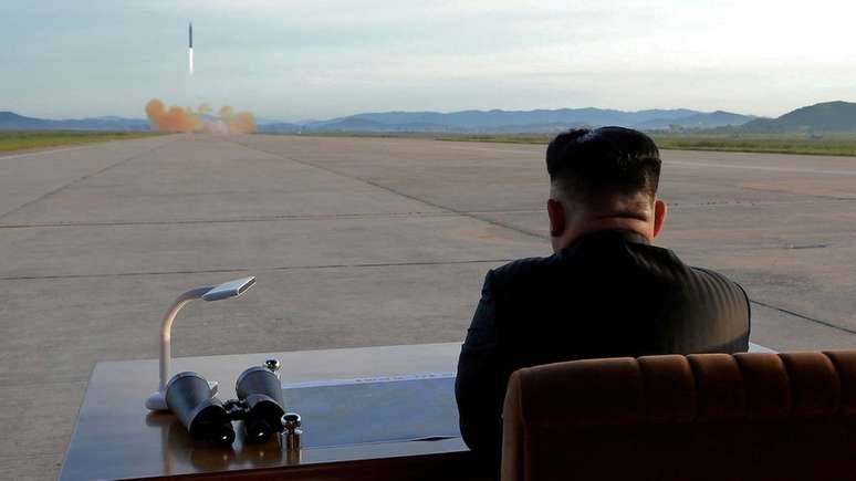 Kim Jong-un disse que a Coreia do Norte sempre desejou a desnuclearização da península