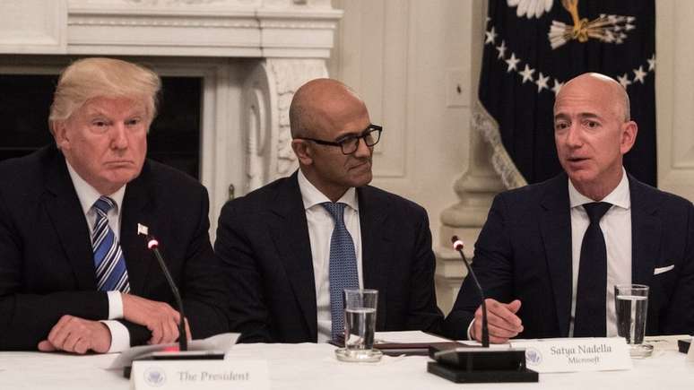 Trump acusa Bezos de usar o 'The Washington Post' para fazer lobby a favor da Amazon