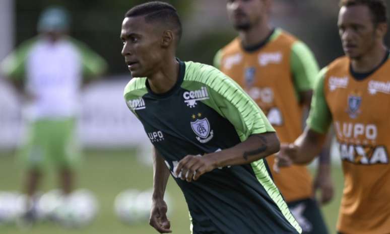 Ademir chega ao América-MG (Foto: Divulgação/América-MG)