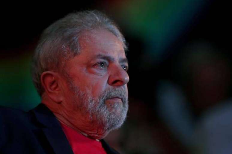 Ordem de prisão contra Lula é destaque na mídia estrangeira