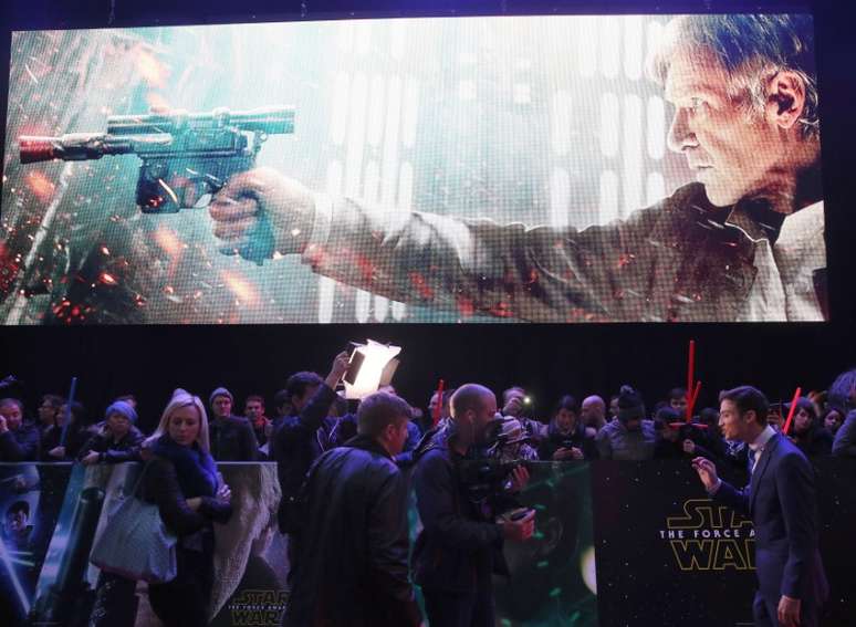 Telão com imagem gigante de Han Solo em Londres
16/12/2015
REUTERS/Paul Hackett  