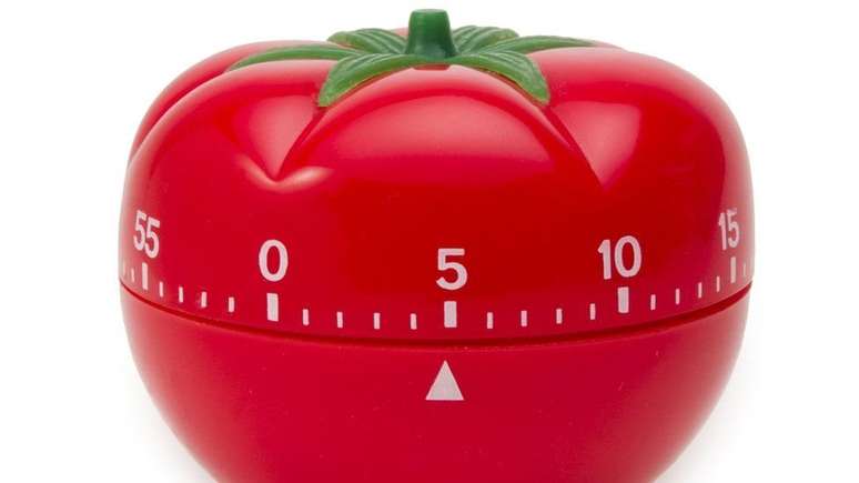 'T&eacute;cnica do tomate' sugere pausas de cinco minutos a cada quarto de hora trabalhado
