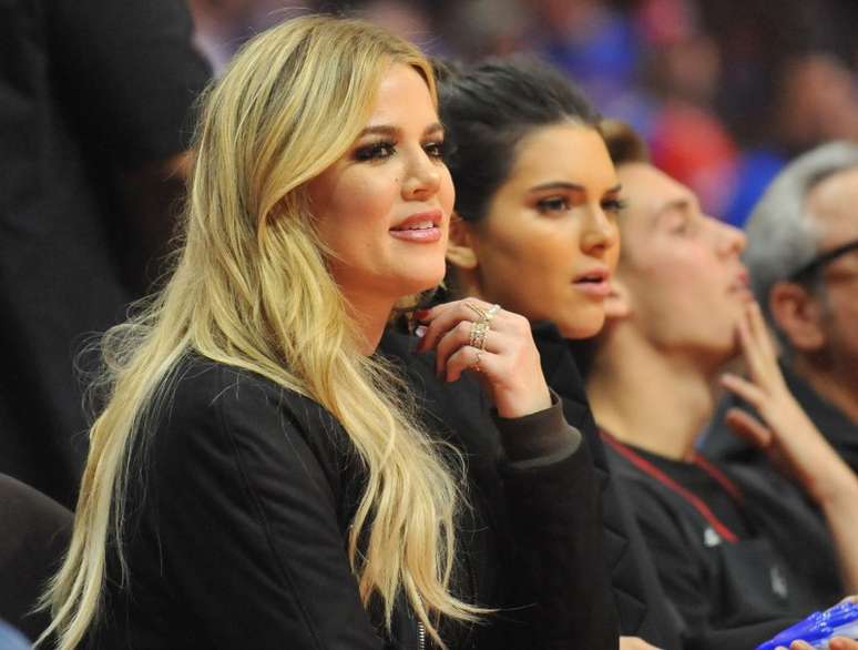 Khloe Kardashian em jogo da NBA 
 8/5/2015   Gary A. Vasquez-USA TODAY Sports 