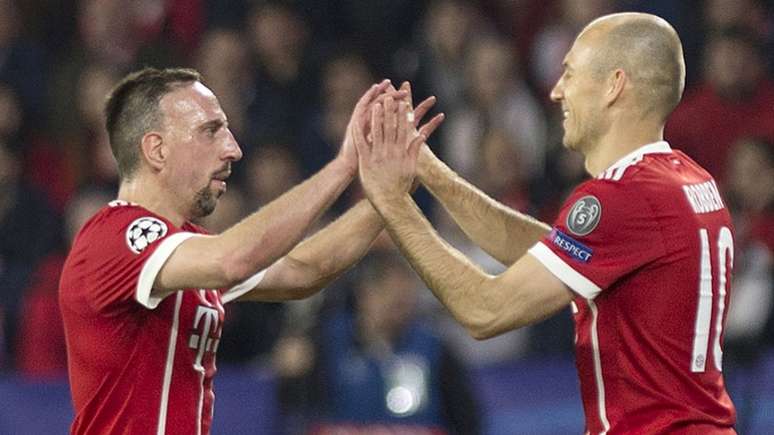 Segundo o 'Bild', o Bayern vai renovar os contratos de Ribéry e Robben (Foto: AFP)