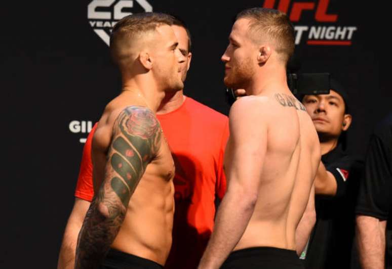 Colados no ranking, Poirier e Gaethje duelam em busca de um title shot na divisão dos leves (Foto: Getty Images/UFC)