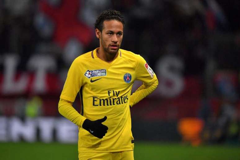 Neymar deve voltar à França em duas semanas (Foto: LOIC VENANCE / AFP)