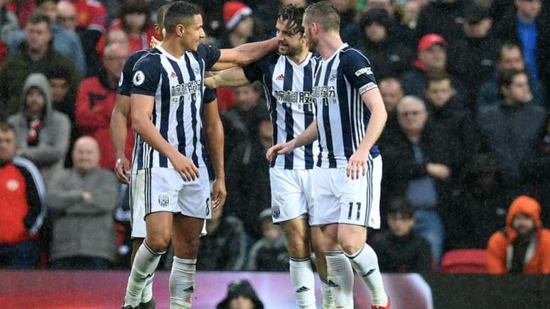 Jogadores do West Bromwich comemoram o gol de Jay Rodriguez (Foto: Paul Ellis/AFP)