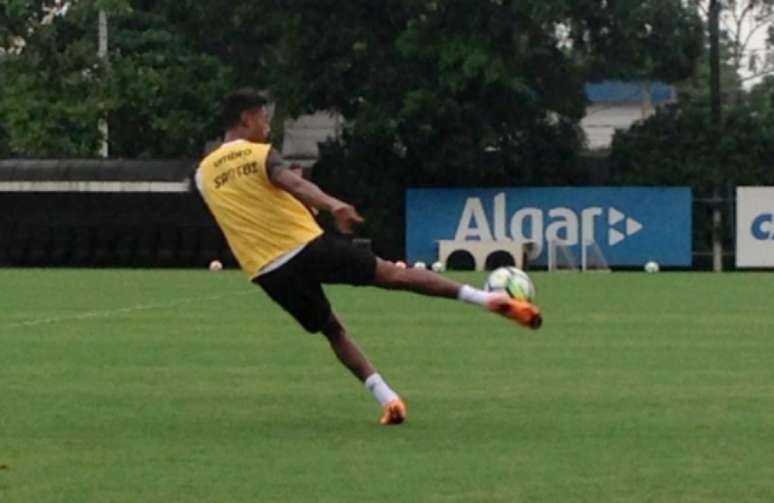 Bruno Henrique treinou normalmente nesta segunda-feira