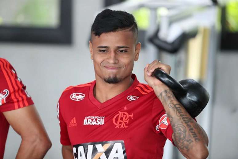 Atacante custará cerca de R$ 15 milhões e assinará por três anos com São Paulo (Foto: Gilvan de Souza/Flamengo)
