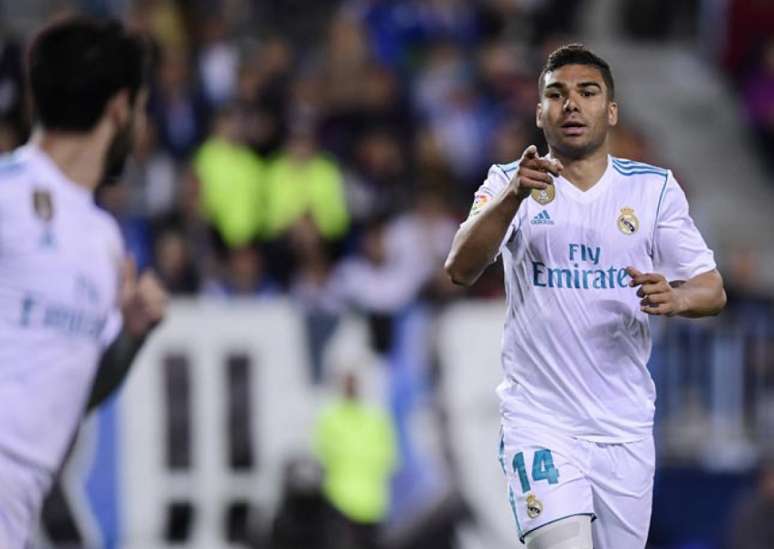 Casemiro é titular absoluto da Seleção Brasileira e do Real Madrid (Foto: Javier Soriano / AFP)