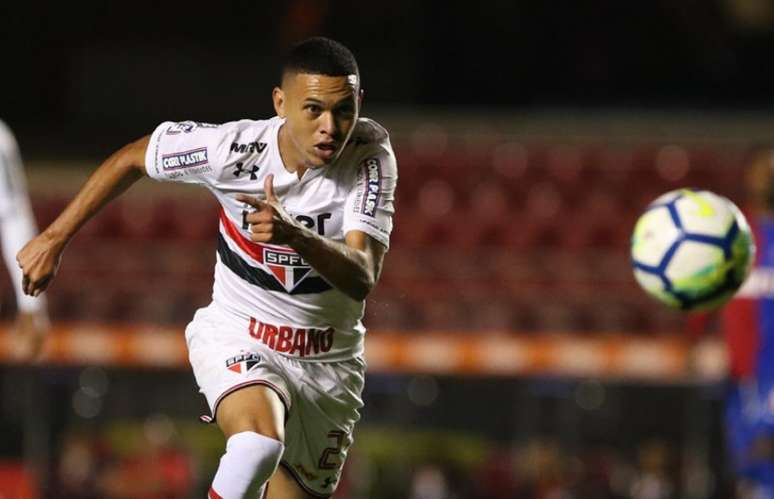 Jogador tem contrato com o São Paulo até junho e não sabe se permanecerá no Tricolor (Érico Leonan/saopaulofc.net)