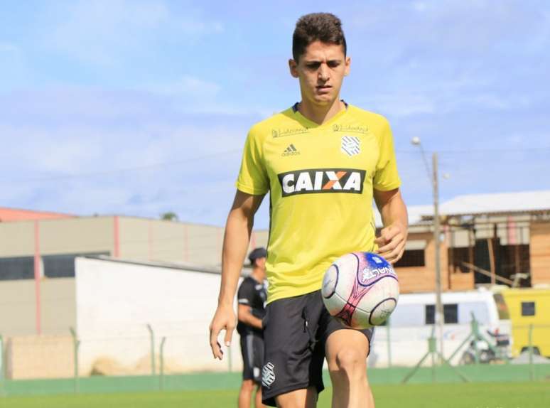 Henrique Trevisan não participa de atividades junto com elenco (Foto: Luiz Henrique/Figueirense FC)