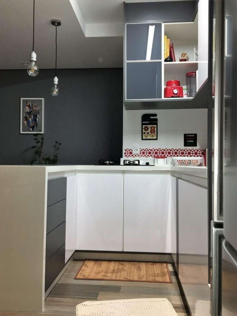 18. Os móveis sob medidas para cozinha pequenas são excelentes para aproveitar ao máximo os espaços