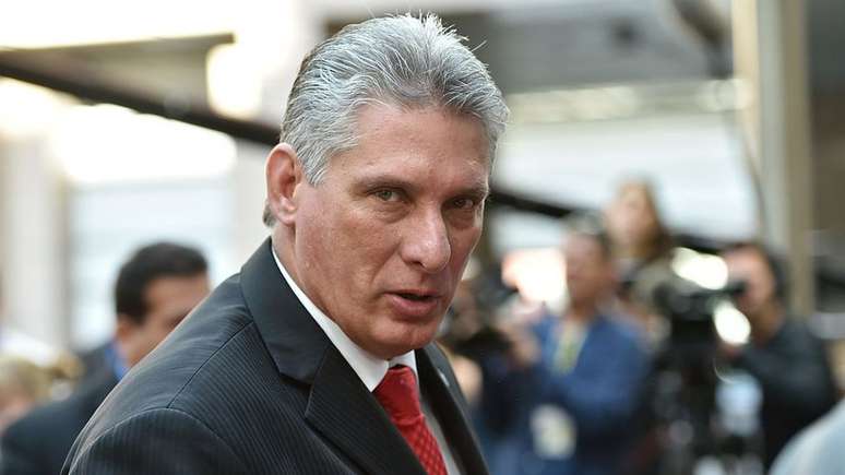 Díaz-Canel tem uma longa carreira política em Cuba