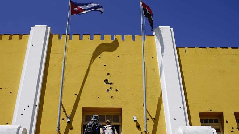 Quartel de Mocada, palco de levante derrotado em 1953, hoje abriga complexo educacional