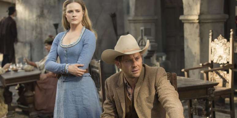 Dolores &eacute; protagonista em duas linhas temporais de Westworld (Imagem: Divulga&ccedil;&atilde;o/HBO)