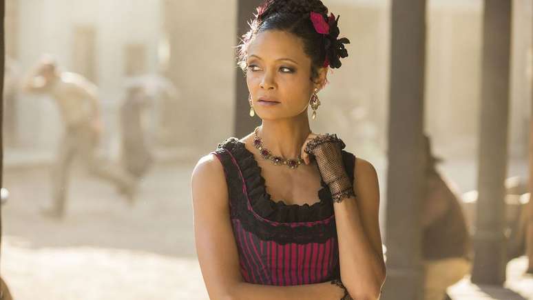 Maeve seria uma das primeiras hospedeiras a deixarem Westworld, se algo n&atilde;o a tivesse impedido... (Imagem: Divulga&ccedil;&atilde;o/HBO)