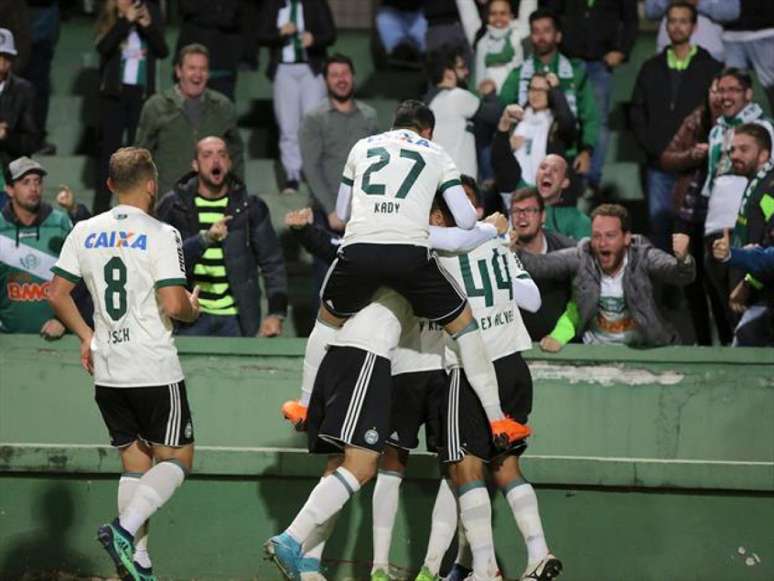 Gol da vitória foi marcado pelo Vinícius Kiss (Foto: Divulgação/ Coritiba)