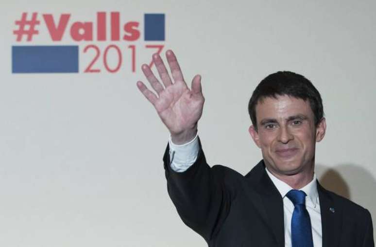 Manuel Valls estuda disputar a prefeitura da capital catalã
