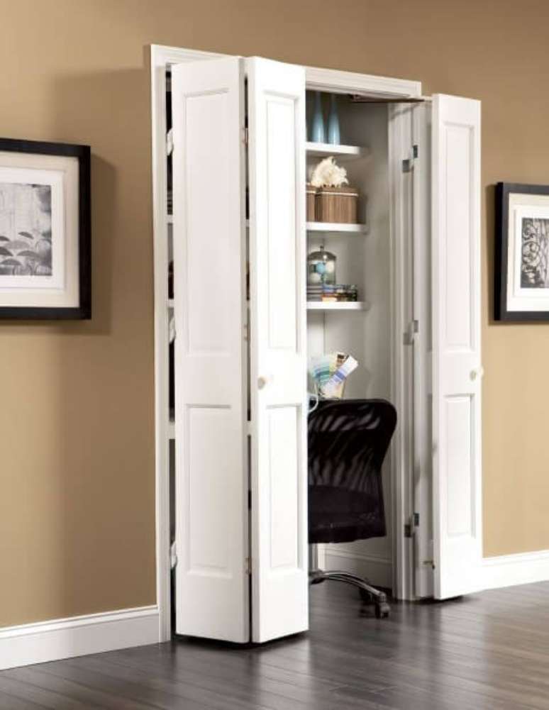 5. Porta camar&atilde;o aberto para os lados