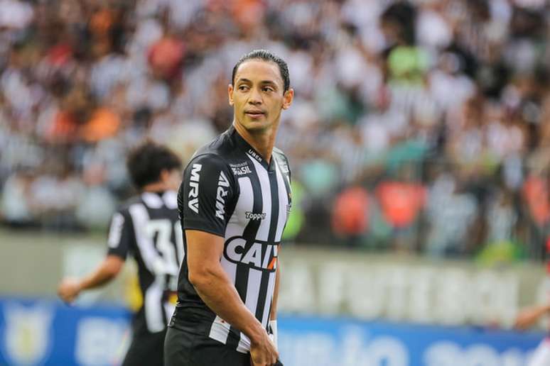 Ricardo Oliveira balança as redes contra o Vitória no Independência (Bruno Cantini / Atlético-MG)