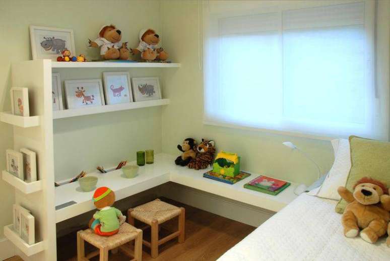 9. Cores claras na decora&ccedil;&atilde;o de quarto infantil transmitem tranquilidade