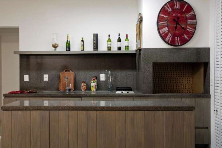 22. Decora&ccedil;&atilde;o em tons escuros. Projeto de Karla Silva