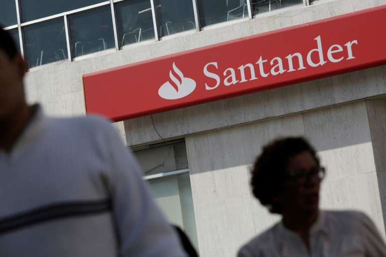 Agência do banco Santander em Monterrey, no México
24/11/2016
REUTERS/Daniel Becerril 