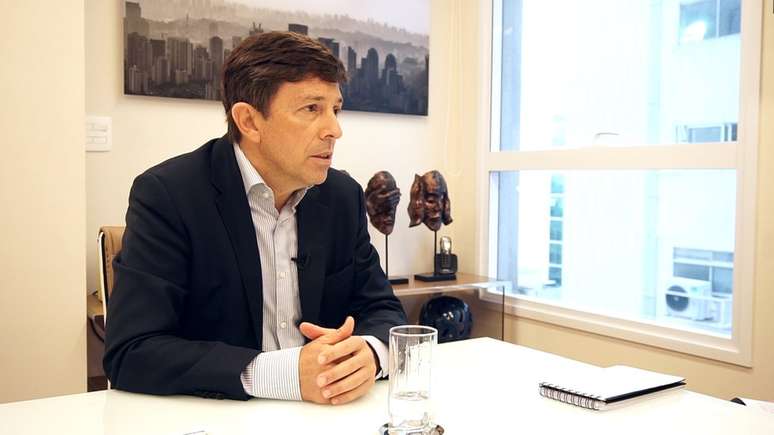 Privatiza&ccedil;&atilde;o do setor de telefonia &eacute; exemplo de sucesso no Brasil, diz Amo&ecirc;do