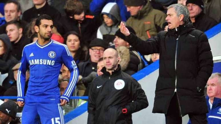 Mourinho liberou Salah para a Roma quando estava no Chelsea (FOTO: AFP)