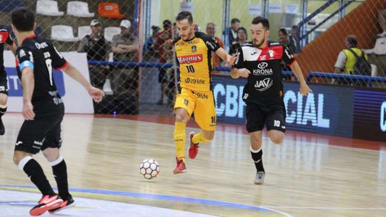 Joinville vence Carlos Barbosa e garante vaga na semifinal da LNF, futsal